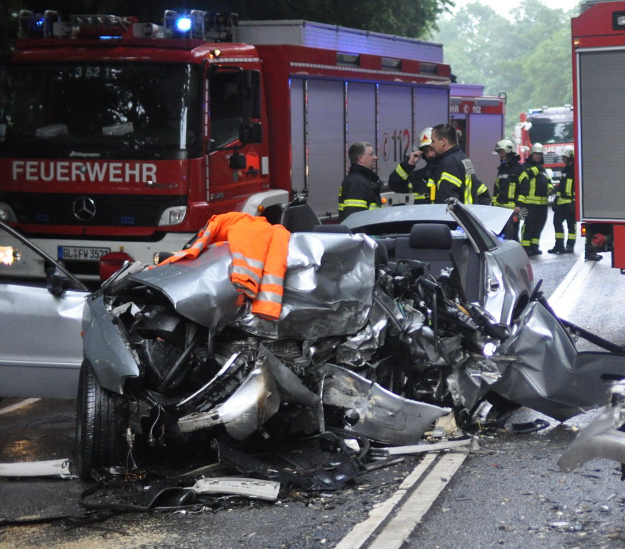 Schwerer VU Leichlingen L294  beide Fahrer verstorben P35.JPG